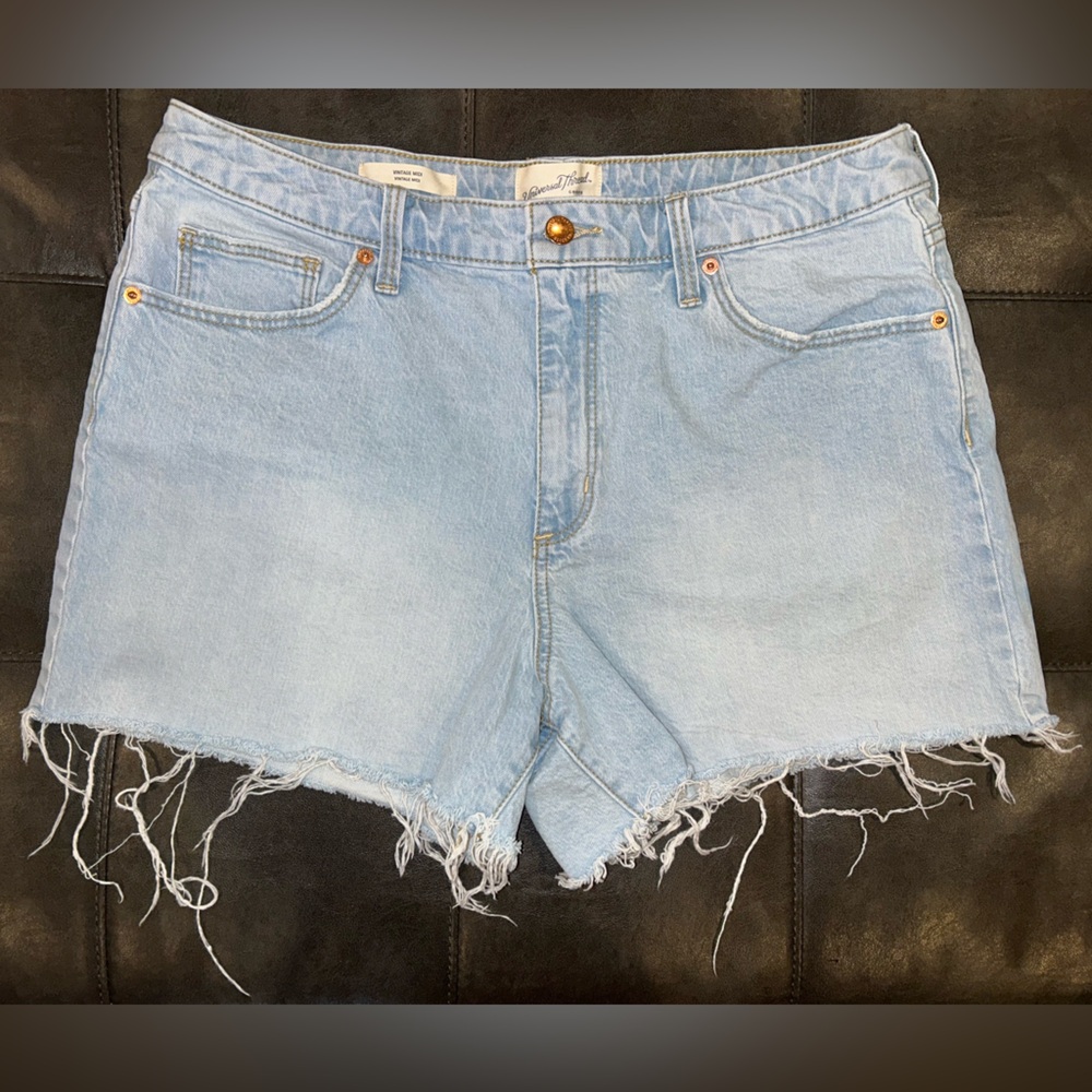 Universal Thread Blue Jean Shorts Distressed Cut-Off